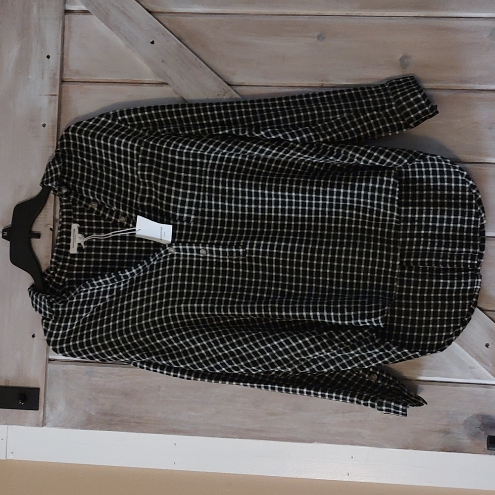 Long sleeve plaid shirt